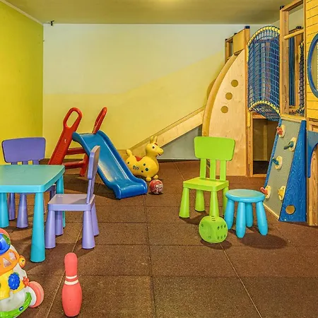 Schoene Ferienwohnung Viehofen 아파트 *